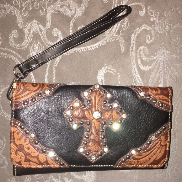 Blazin' Roxx Handbags - NWT Cross Studded Wallet